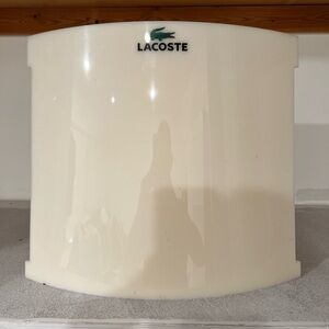 Lacoste magnetic belt display